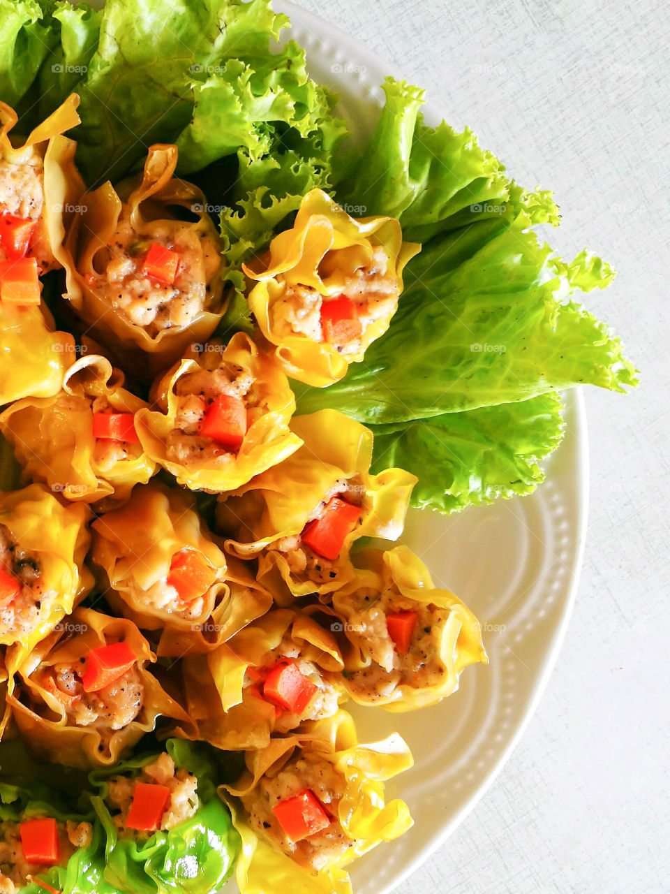 Shrimp Dumpling with lettuce leaves