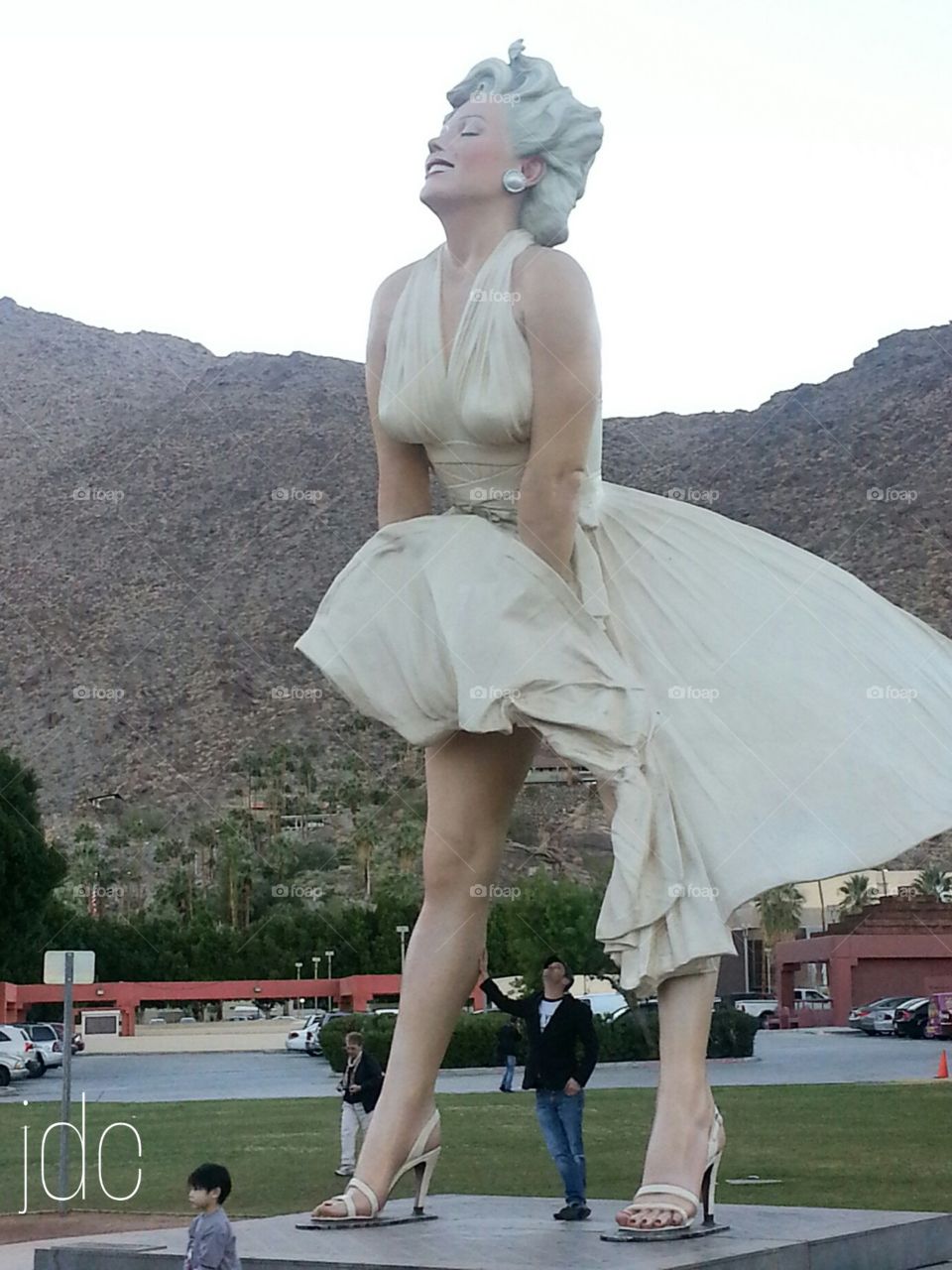 Marilyn Monroe and visitor