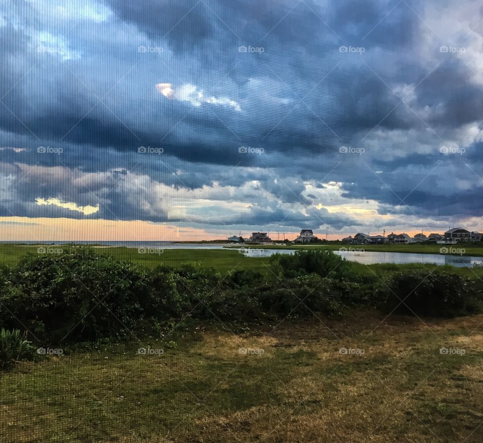 Glorious Mother Nature - beautiful even with big dark rain clouds on the horizon.  