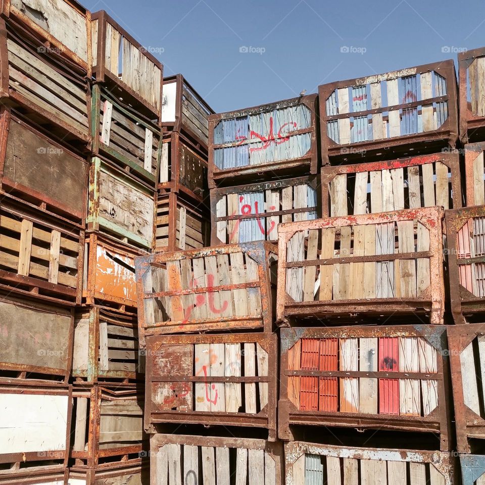 This picture of very old wooden boxes attracted me during my wanderings, so I photographed them. I think it inspires me