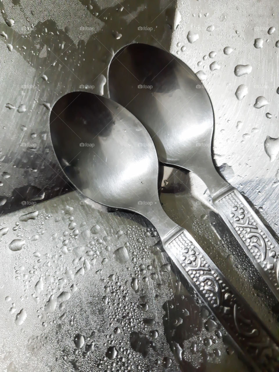 A pair of spoons