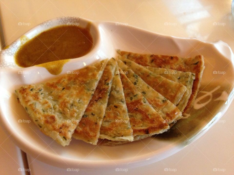 Scallion pancakes w curry dip