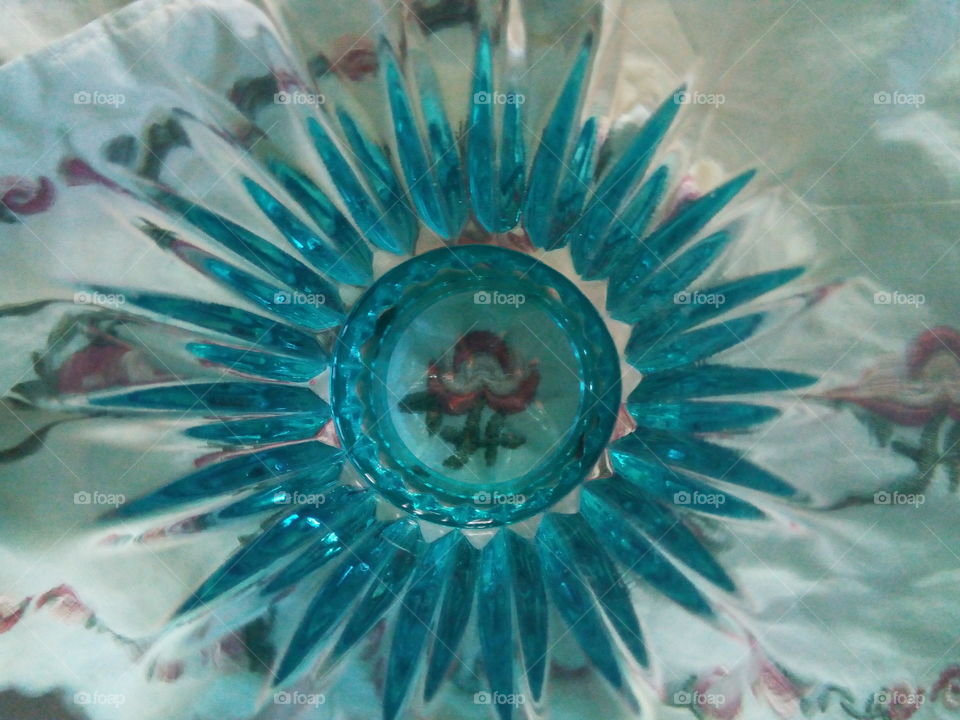 decoration a store ground level