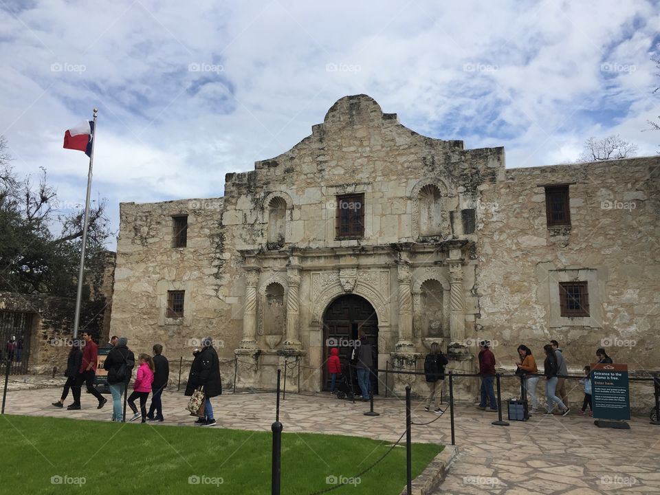 remembering the alamo
