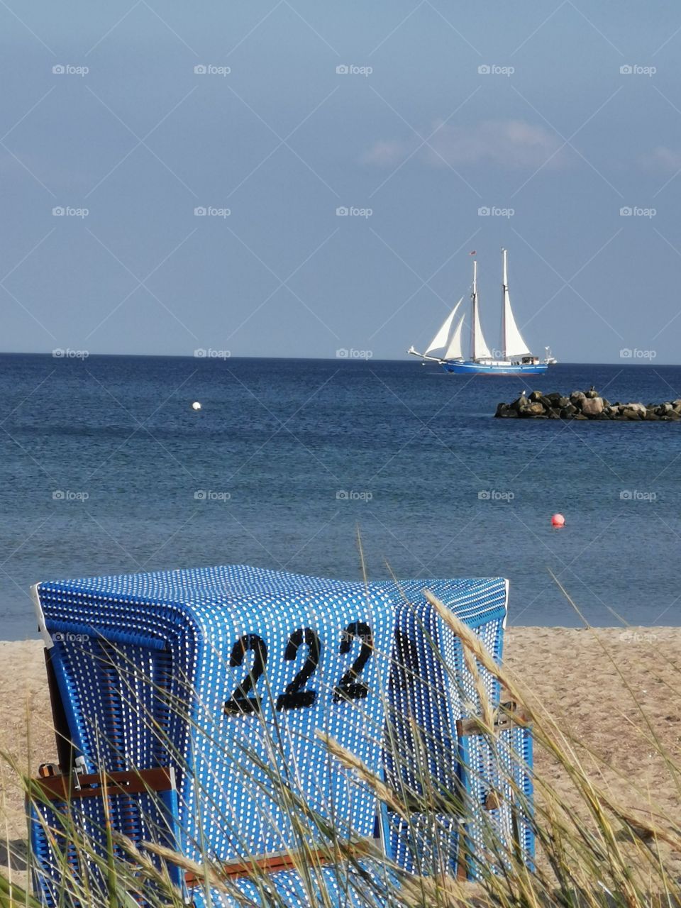 Zweimaster vor dem Strand von Damp