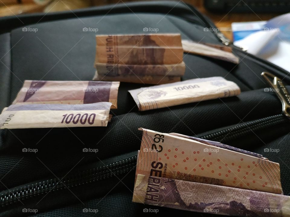 violet money