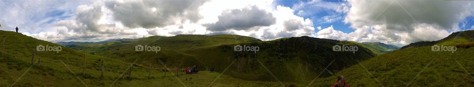 Waiting for planes on the Mach loop