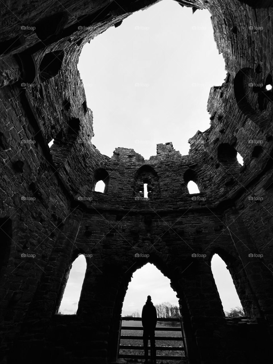 B&W Yorkshire Ruin 