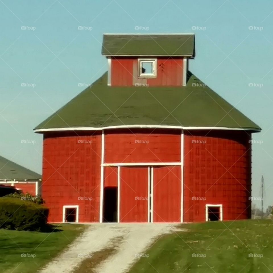 round barn
