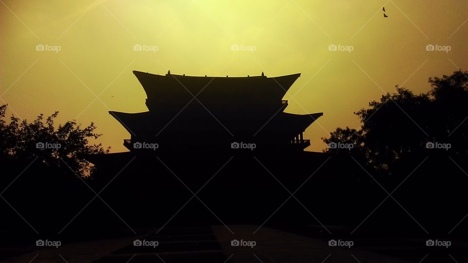 This temple is a monument on Nepali ground and after a quarter century still not fully finished.