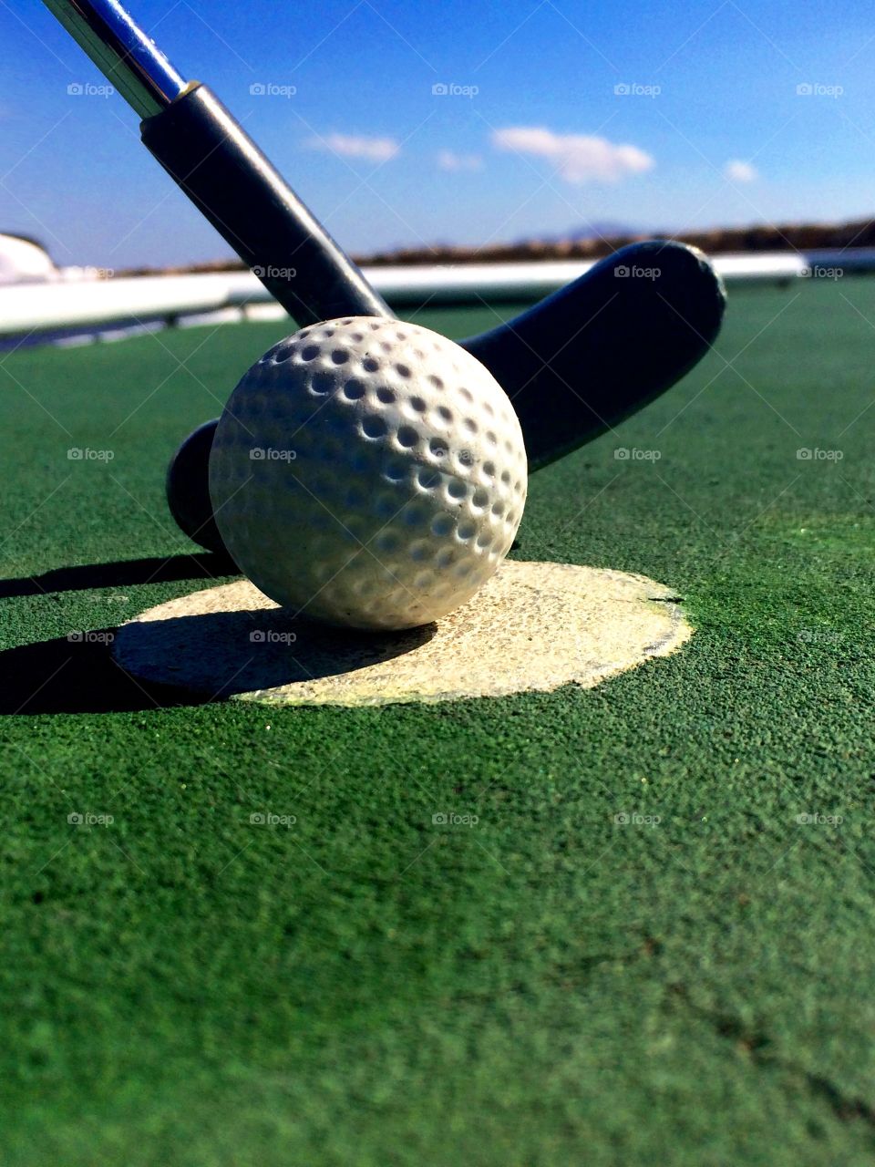 Golf, mini Golf, club, ball, putter, game, sports, sport, athlete, competition, team, venue, victory, win, grass, summer, nature, kind, putting, Scotland, hole, punch, distance, number, Golf course, launch pad, water hazard, rough area, a zone for the area, sandy area, smooth box, green, box, labels, borders, peg ball, grass, dogleg, links, wood, iron, veggie, patter, dimply, fly, tournament, tournaments, Golf clubs,