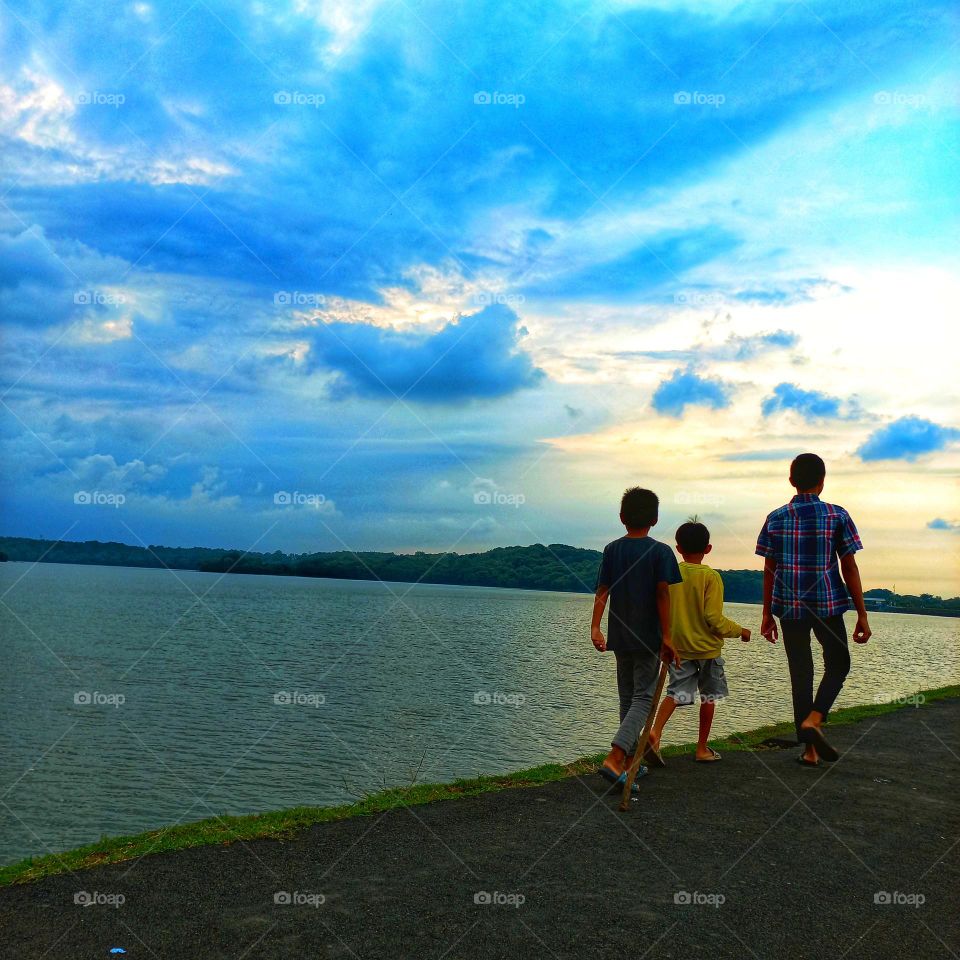 Beautiful view of the lakeside in the evening
