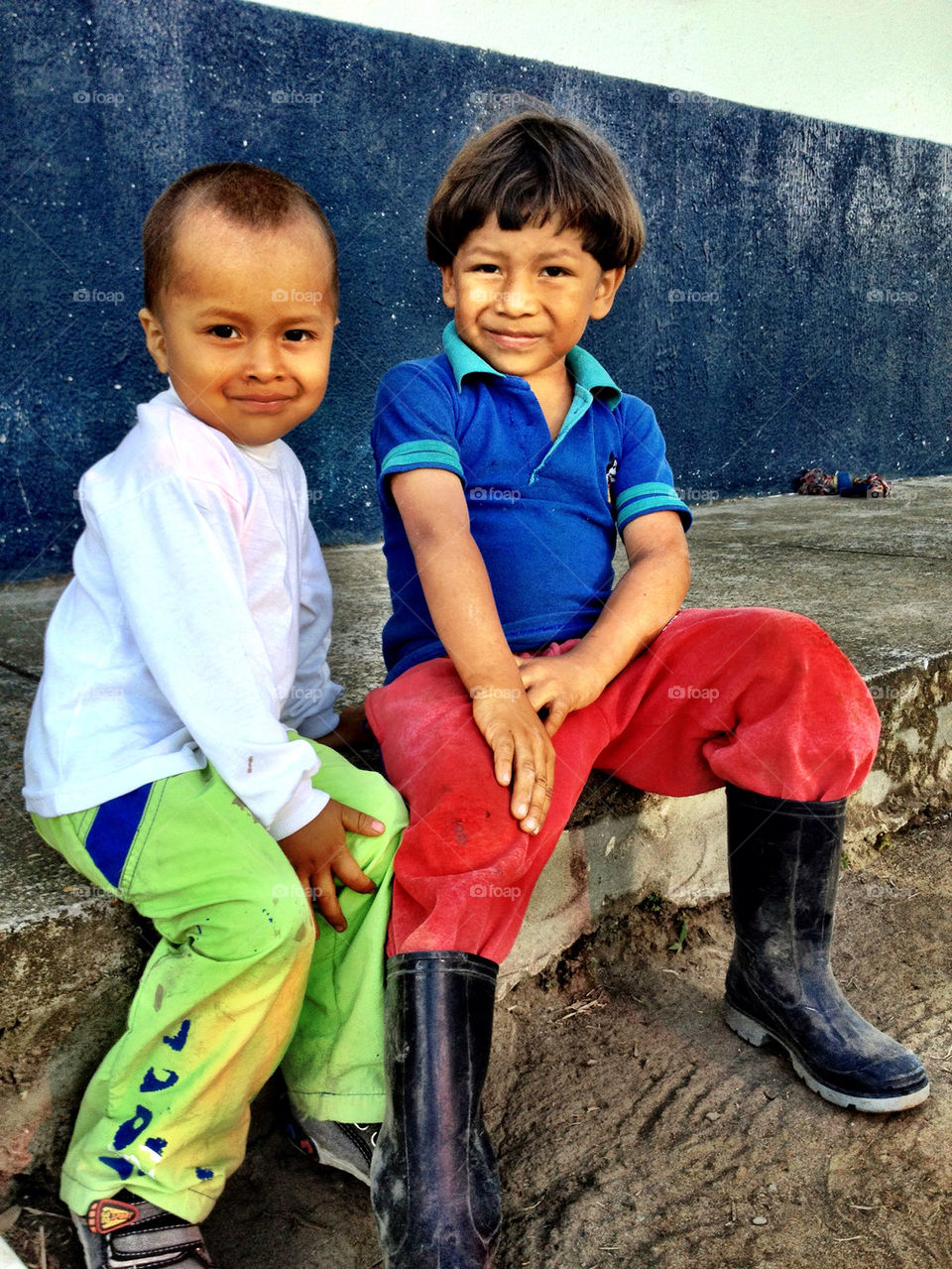 children smile farm colombia by santiagovf