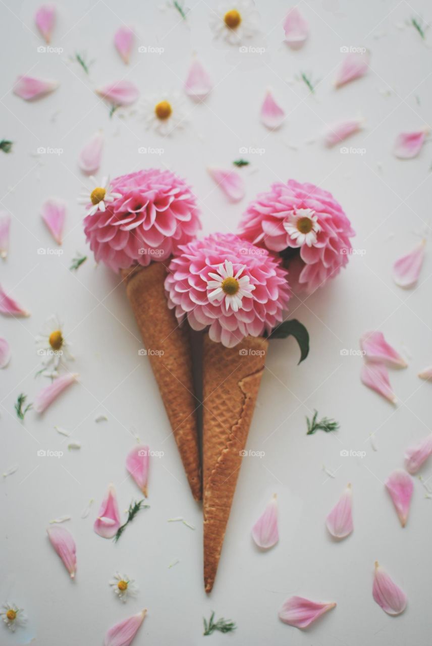 Icecream cones with pink dahlia flowers