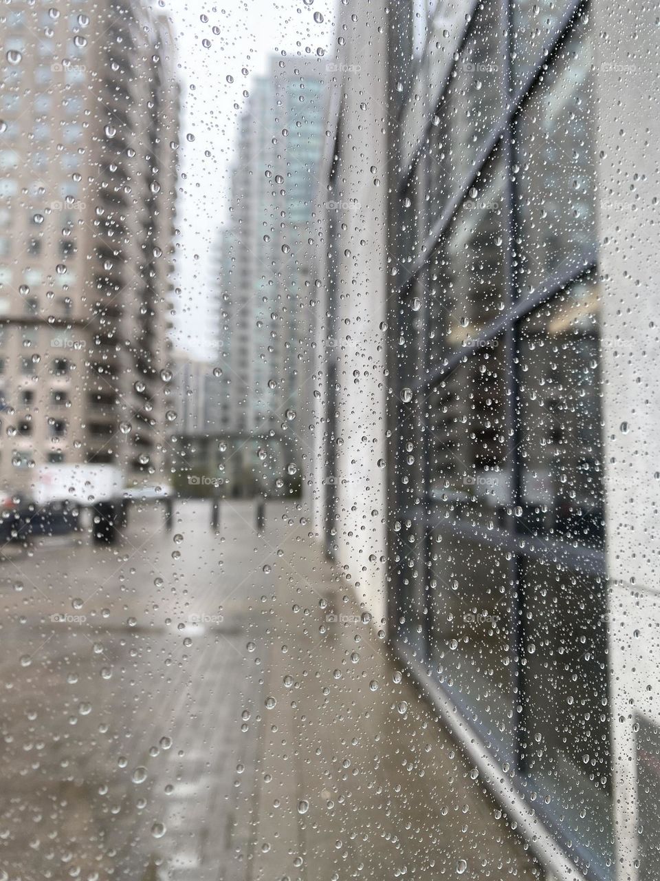 Rainy day city vibes