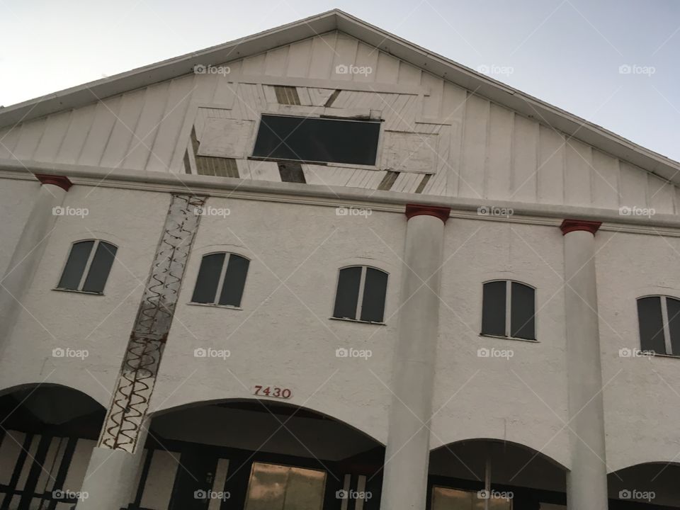 Abandoned building 🏚