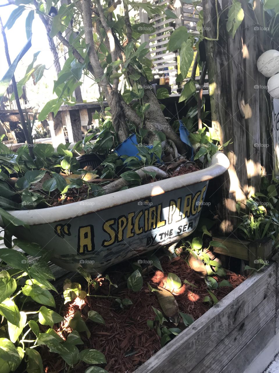 Outdoor decor bath tub 