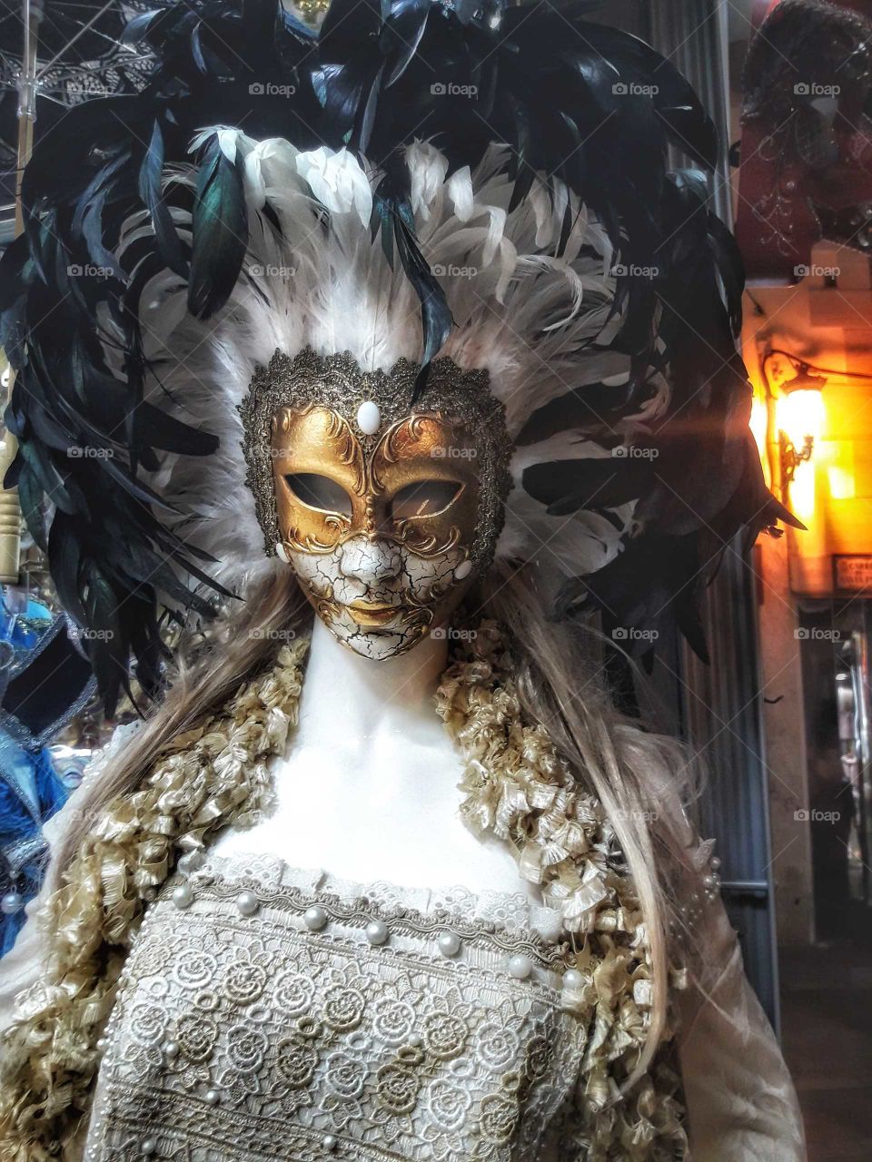 Venetian mask with feathers