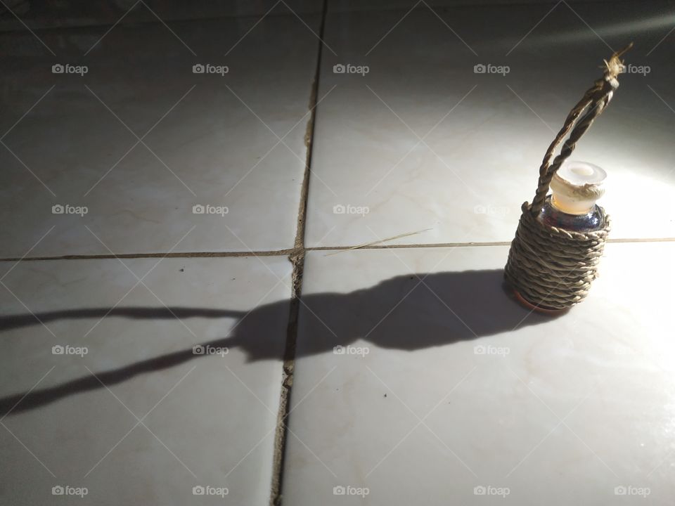 rope with shadow