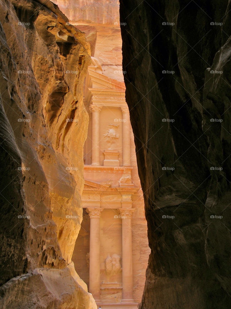 The Siq, main entrance to the ancient city of Petra, Jordan