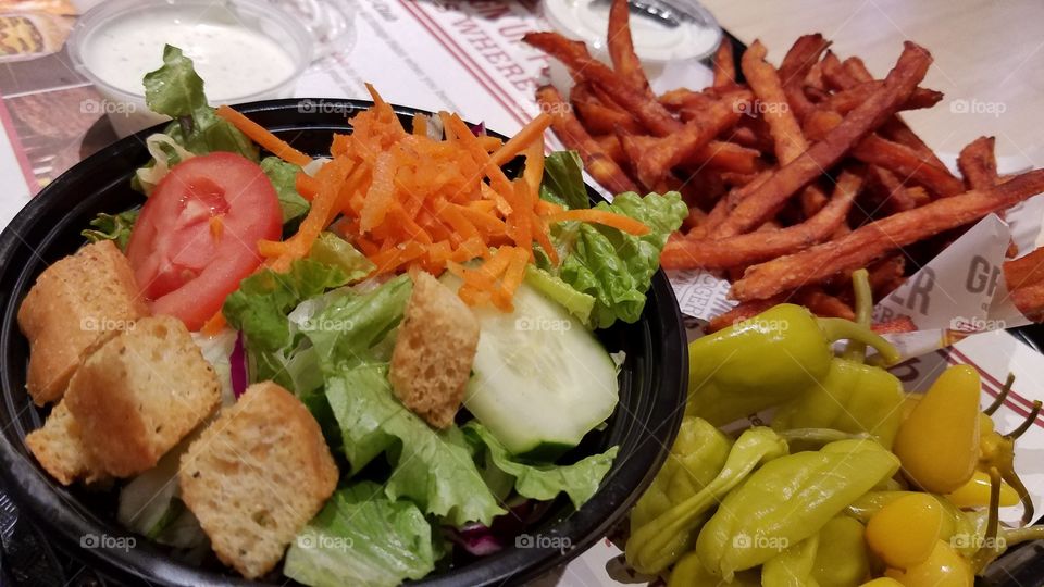 House salad & some sweet potato fries
