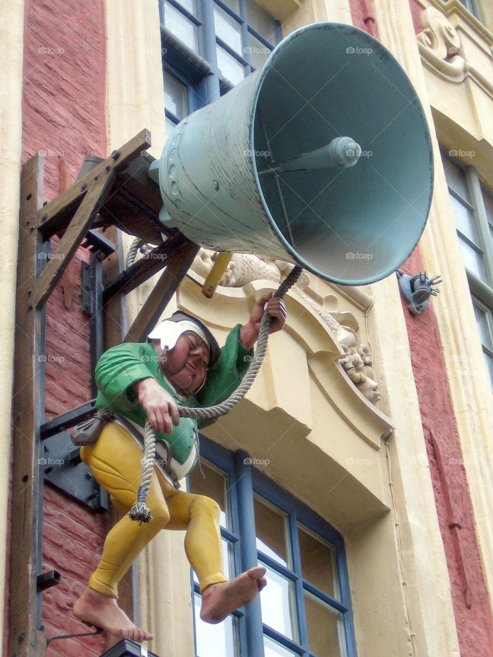 The bell-ringer of the Place du Théâtre (Lille)
