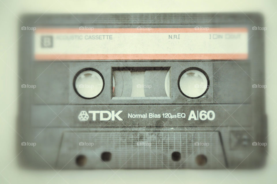 play music radio tape by nivoa