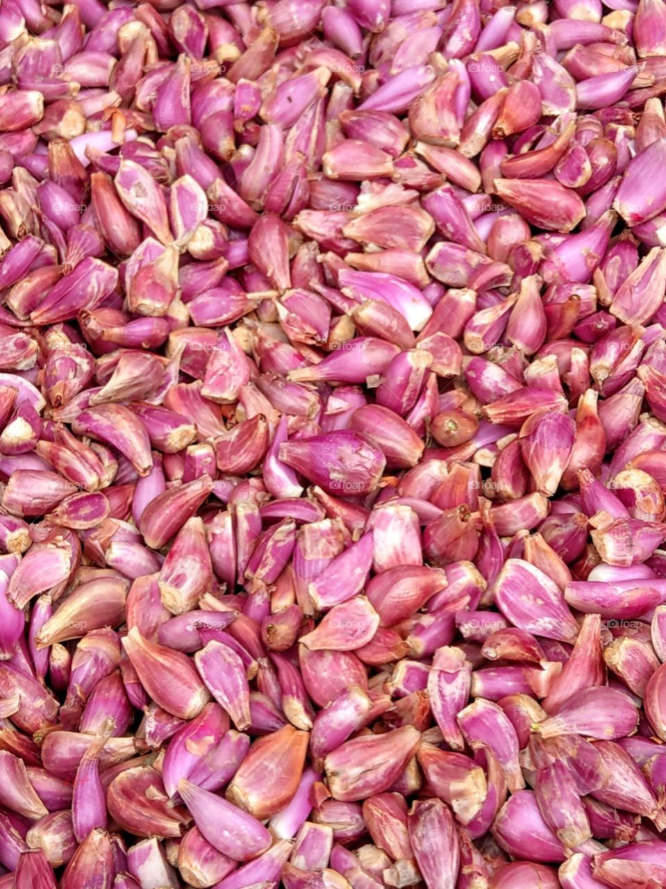 Everything becomes beautiful when amount is plenty. a lot of shallots also become pink beauty. looked delicious.