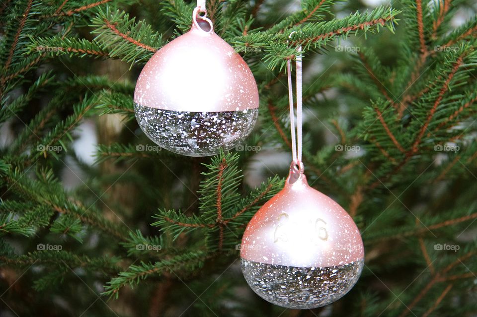 Christmas tree ornaments 