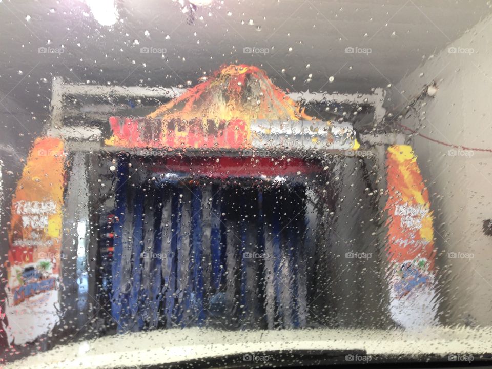 Drive-through carwash