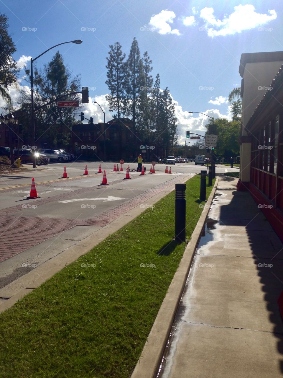 Road Work Ahead

Published by:
HappyBrownMonkey 