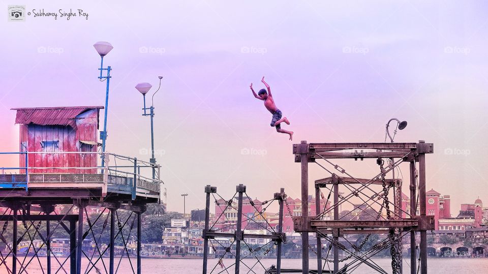 The river has great wisdom and whispers its secrets to the hearts 💕 of men