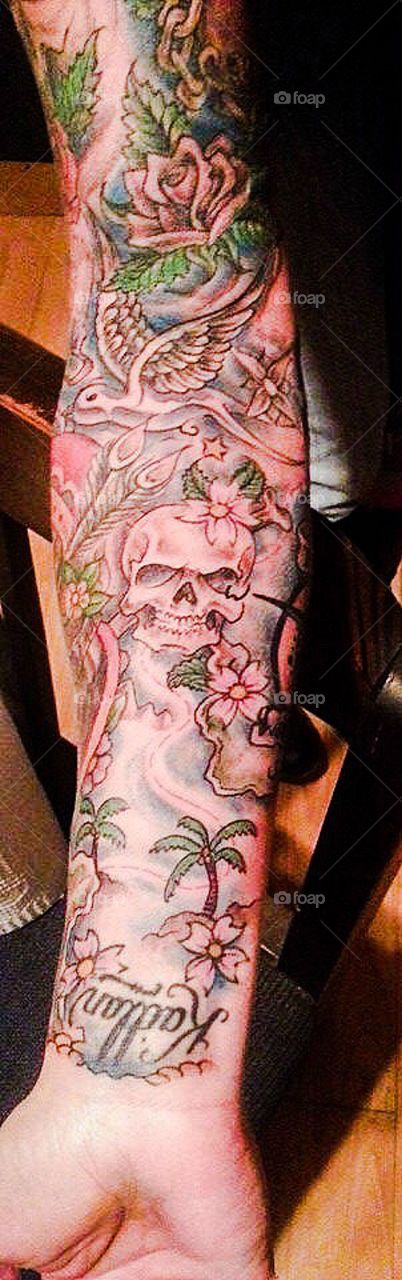 Skull arm 