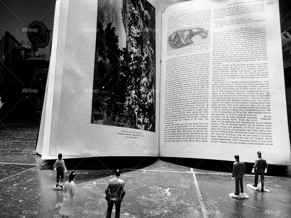 Lilliput world, encyclopedia world book