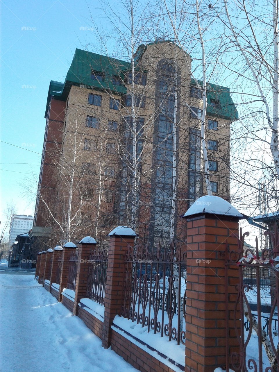 Барнаул.Новый жилой 🏡 дом с видом на церковь ⛪.