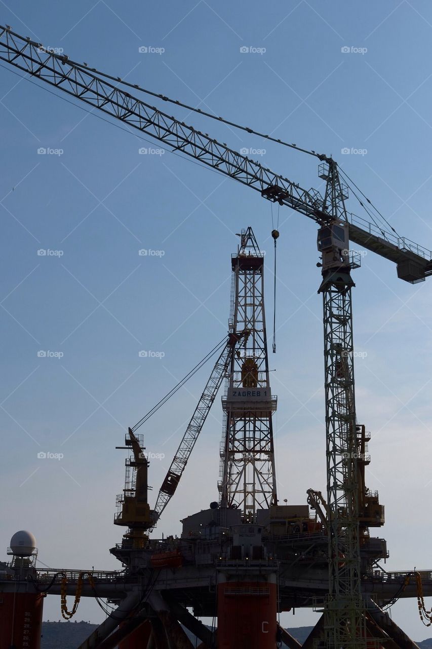 Cranes industrial are