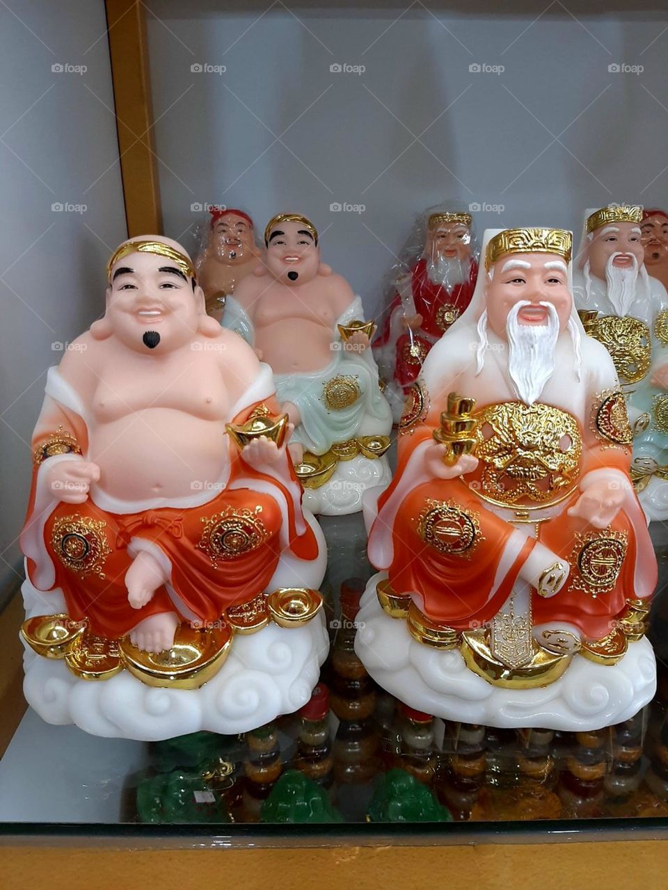 Ông Địa và Ông Thần Tài.