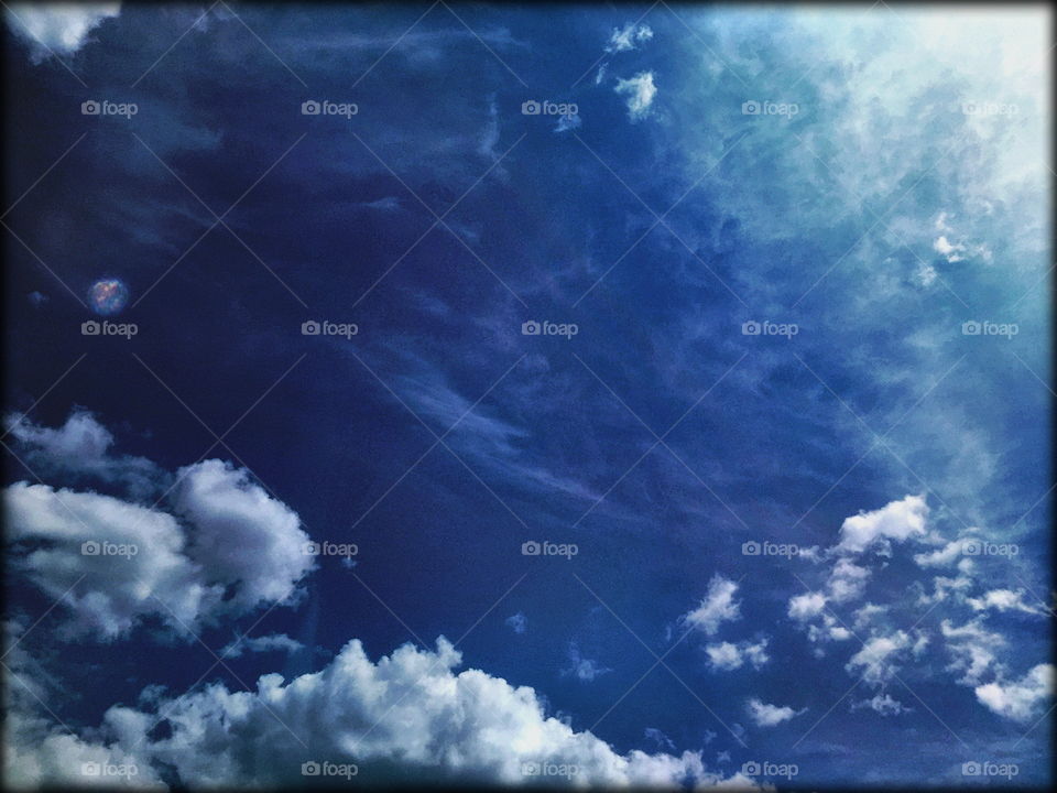 Someone might be thinking it’s a sea... But, eventually, this is the skies 💎