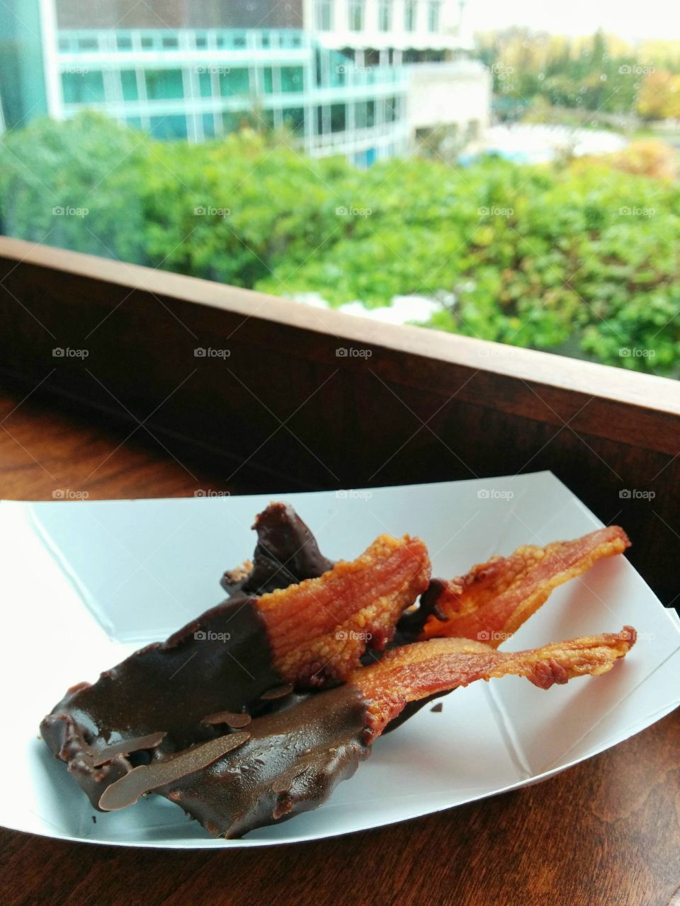 Chocolate covered Oreilles de christ