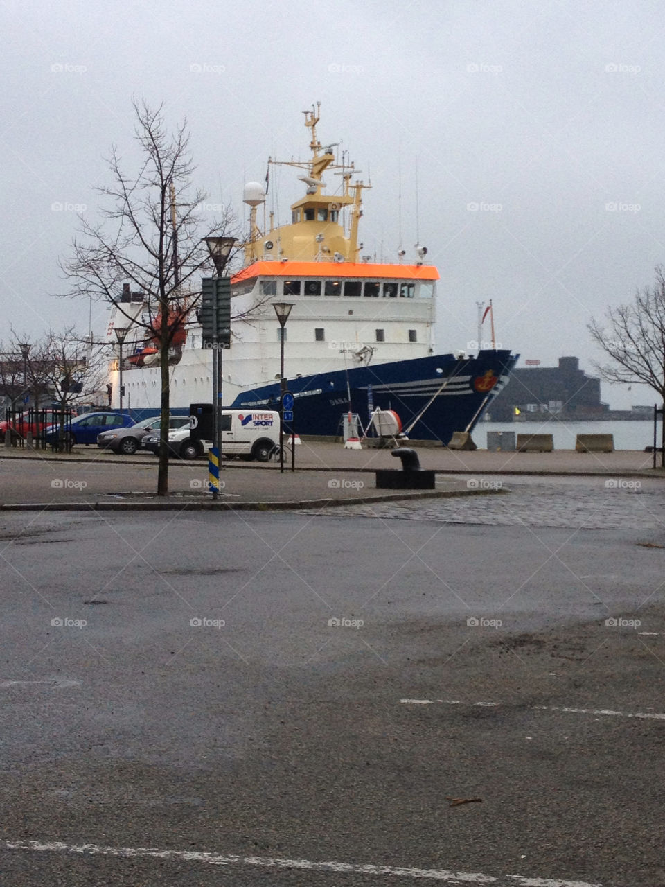 autumn boat port parking by liselott