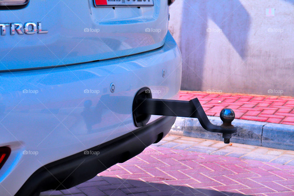 Car with pulling handle