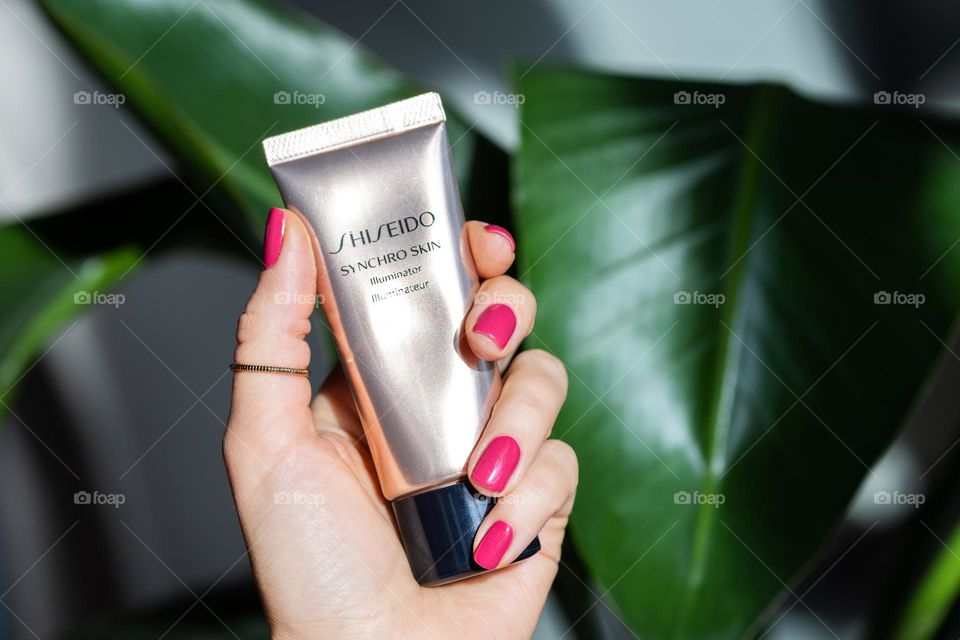 Beauty product in hand