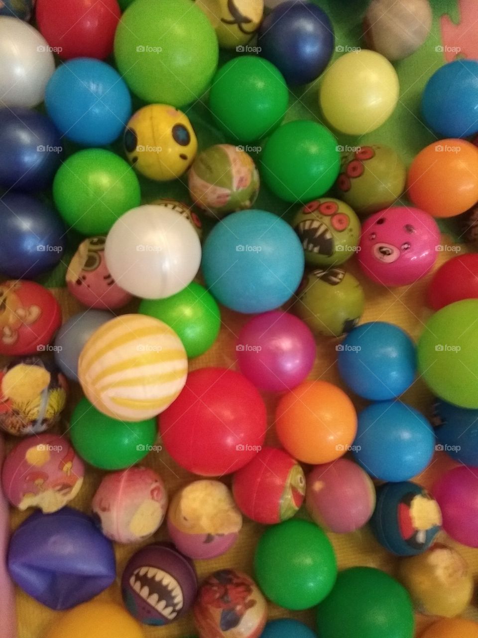 many colorful small ball