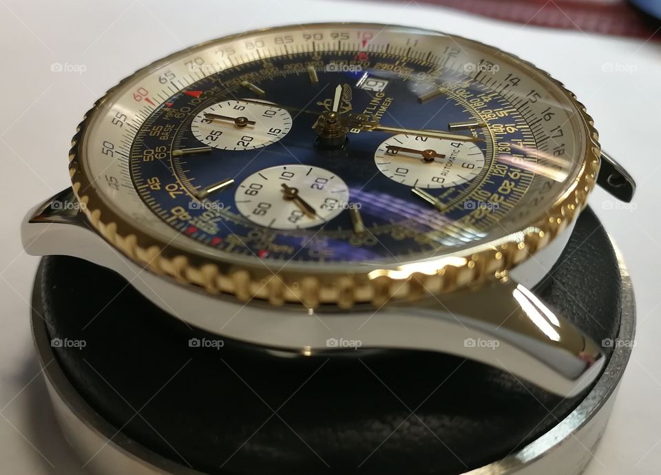 Revision à Breitling. Polished case