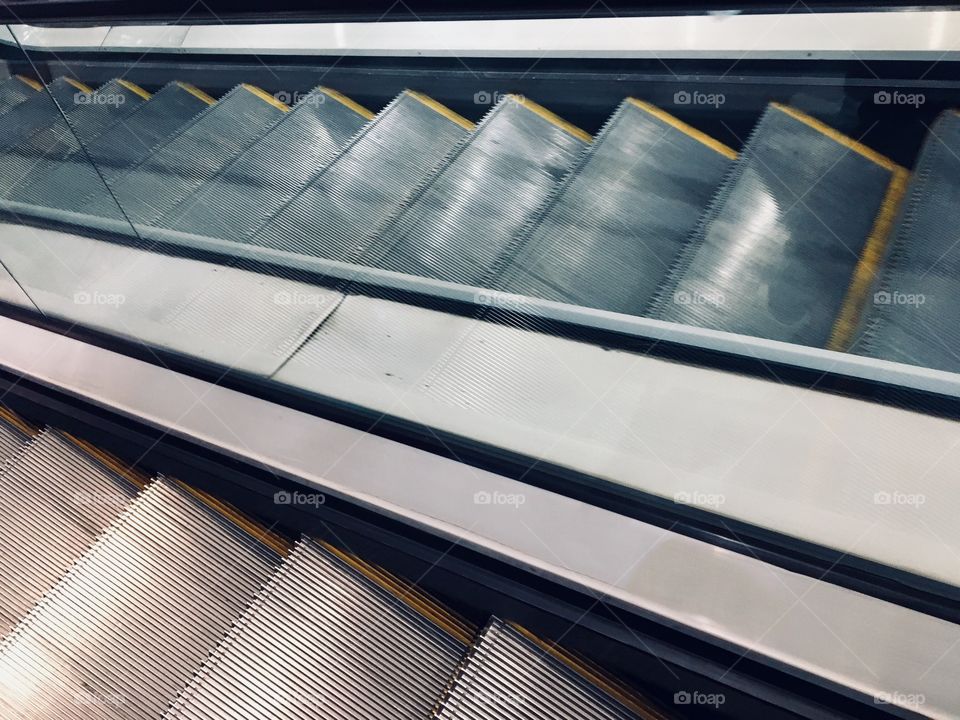 Escalator in the shopping mall.