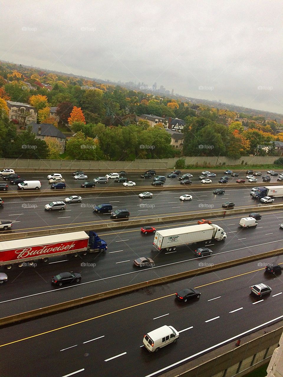 A view of commuters driving in Toronto highway 