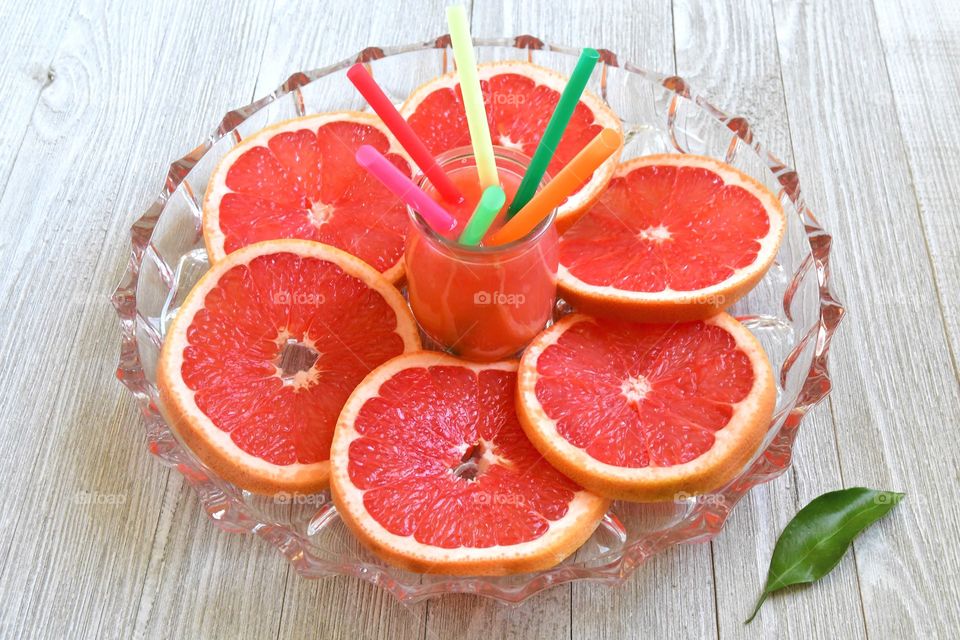 Sliced grapefruit