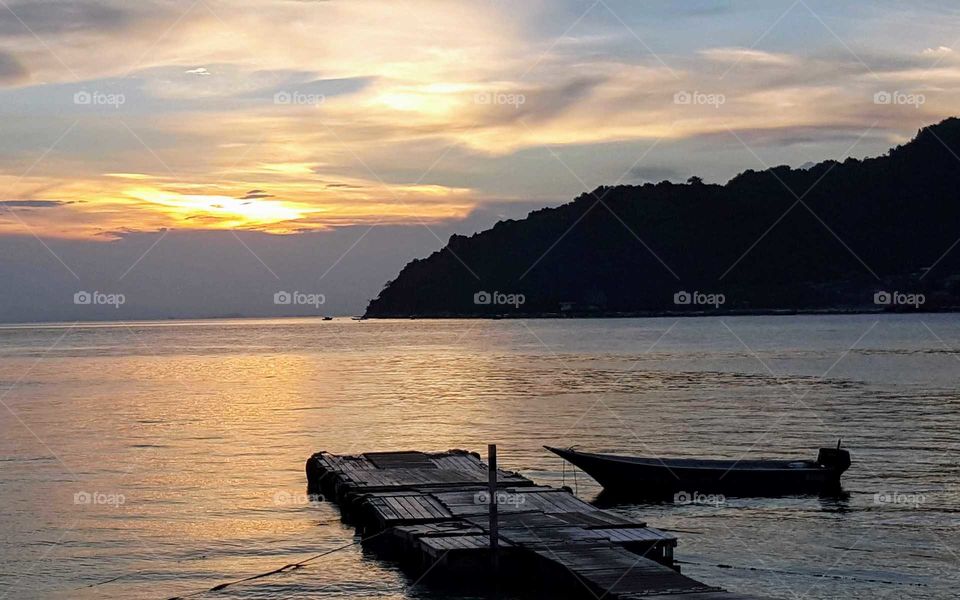 sunsets on perhentian