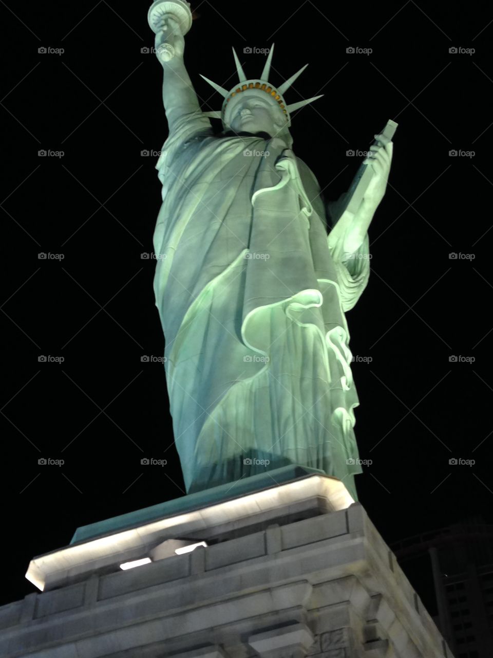 Statue of Liberty 

Published by:
HappyBrownMonkey 