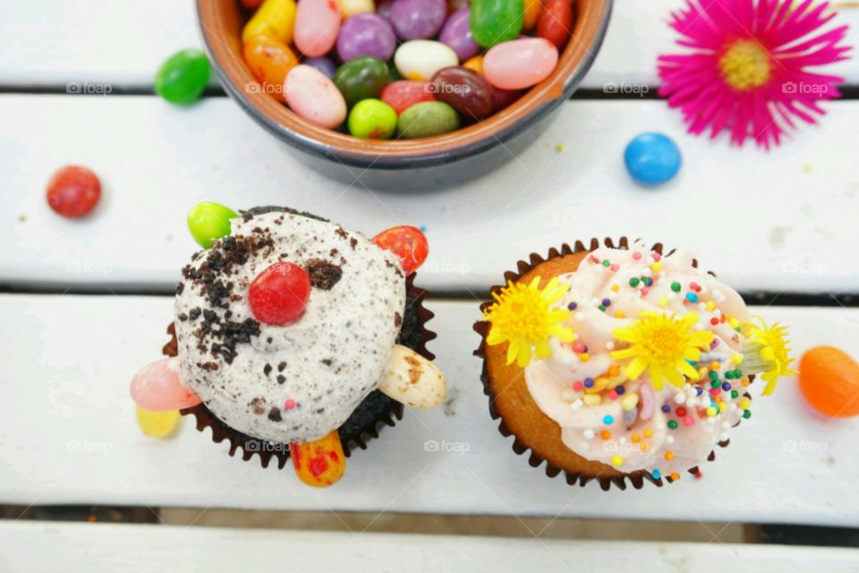 Crazy Cupcakes - creative